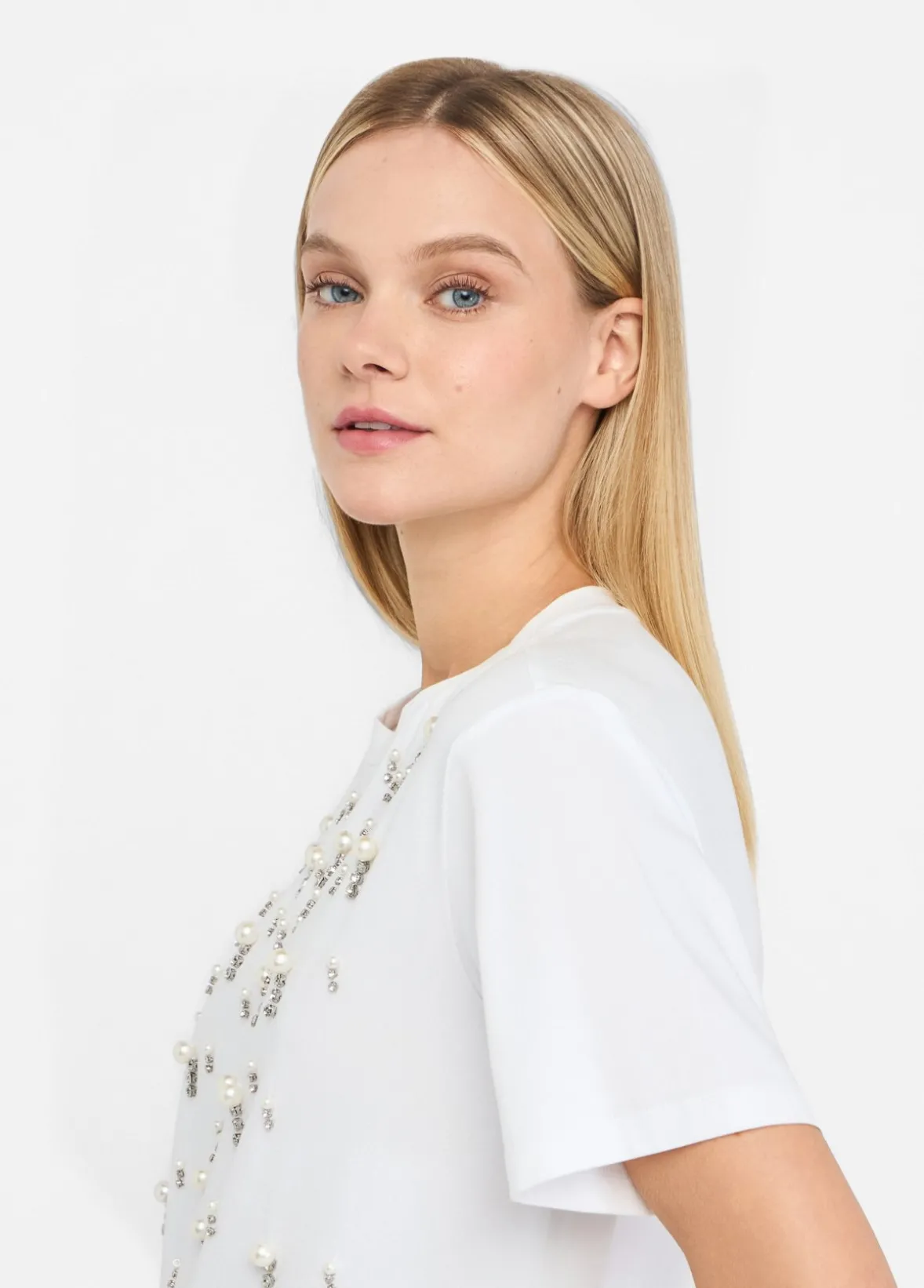 T-shirt con perle e strass