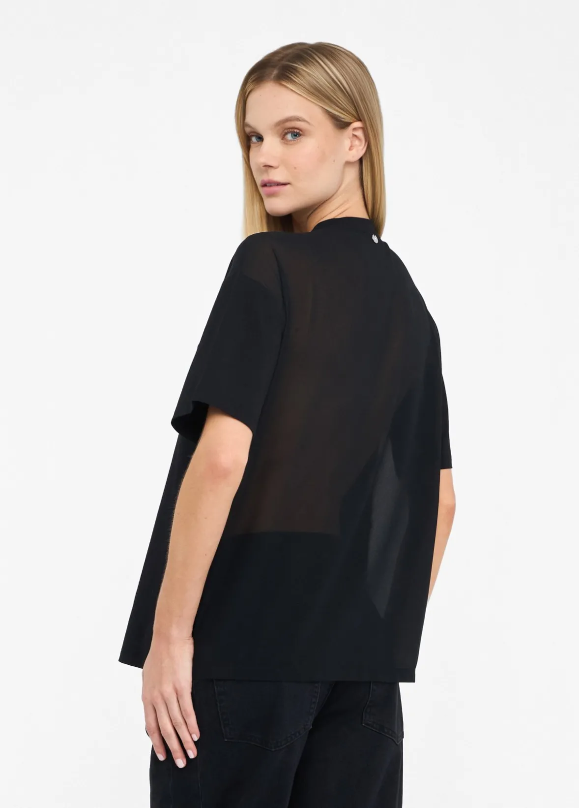 T-shirt con perle e strass