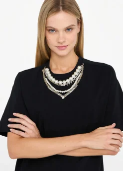 T-shirt con perle e strass