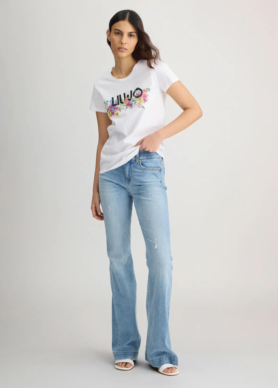 T-shirt con stampa floreale