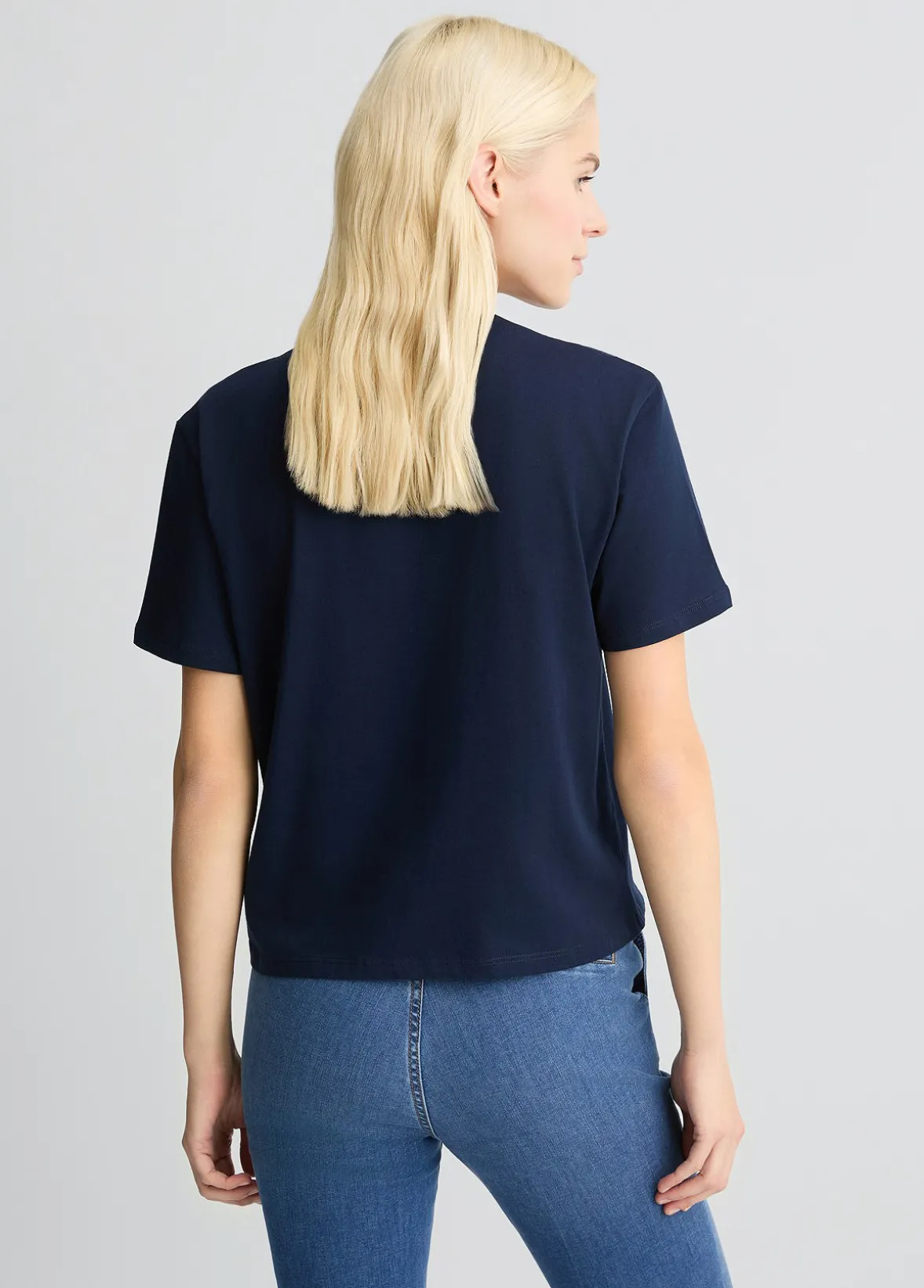 T-shirt in cotone con ricamo e strass