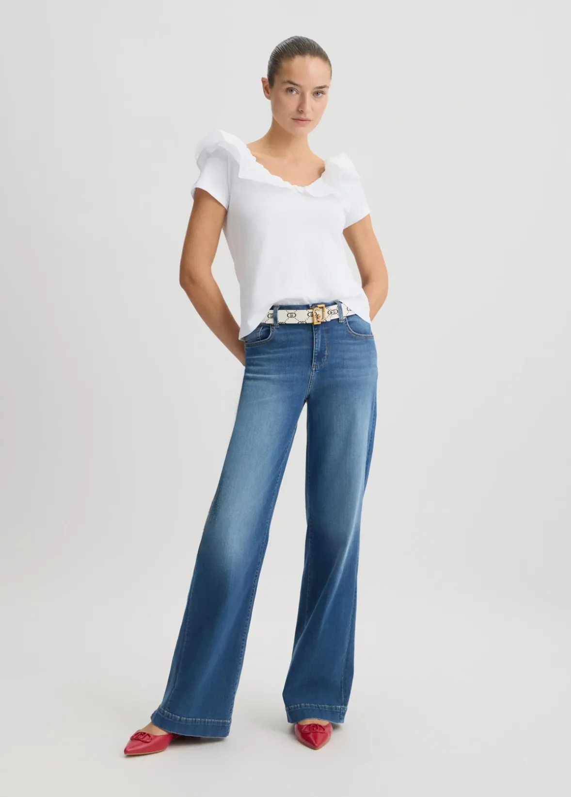T-shirt in cotone con rouches