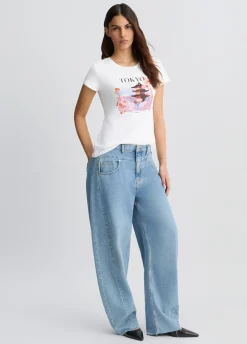 T-shirt in cotone con stampa e strass