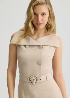 Tuta elegante con cintura