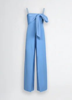 Tuta elegante con fiocco