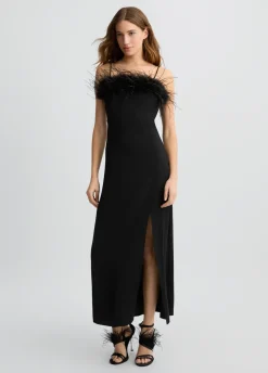 Vestito elegante con piume