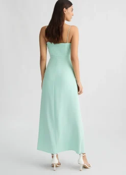 Vestito elegante con piume