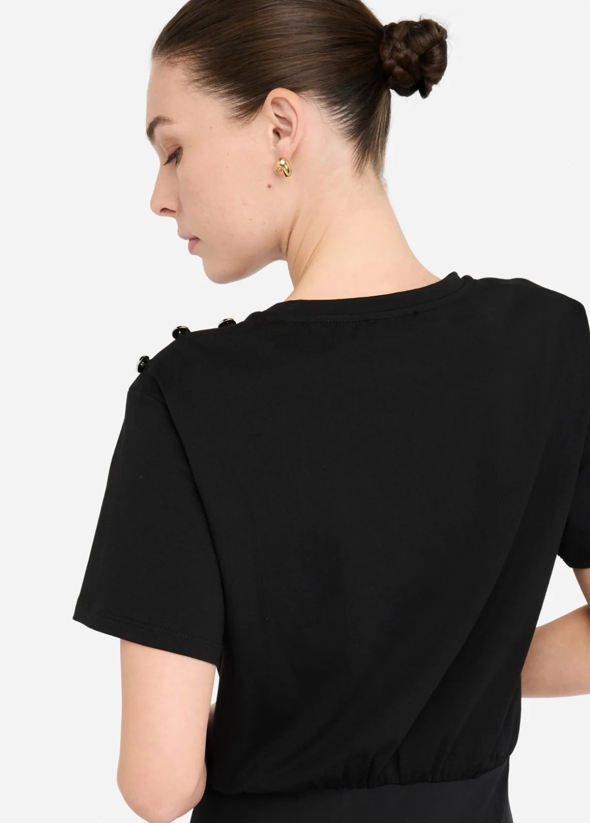Vestito lungo con bottoni